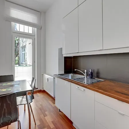 Comfort Dabrowskiego Apartmán