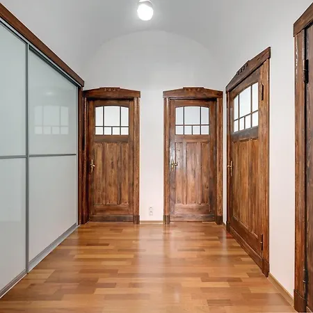 Comfort Dabrowskiego Апартаменти