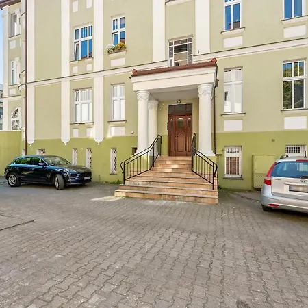 Comfort Dabrowskiego Apartmán *